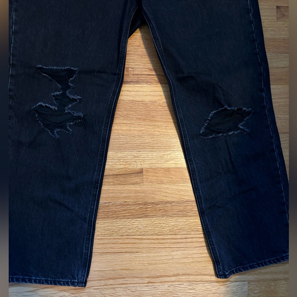 Denim Forum - Joni High Rise Loose in Black - Picture 6 of 8